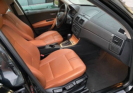 BMW X3 2.5iA "EXCLUSIVE" LEDER-ORANGE PDC KLIMA