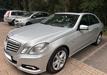 Mercedes-Benz E 350 CDI/Navi/Bi-Xenon/Ambi/ELEGANCE