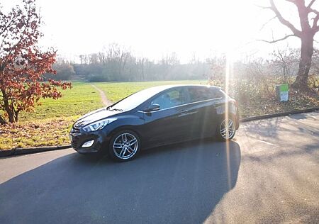 Hyundai i30 Fifa World Cup(SILVER)Kamera,18 Zoll,Sitzheizung