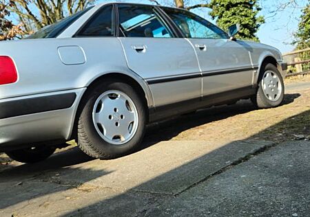 Audi 80 2.6 V6