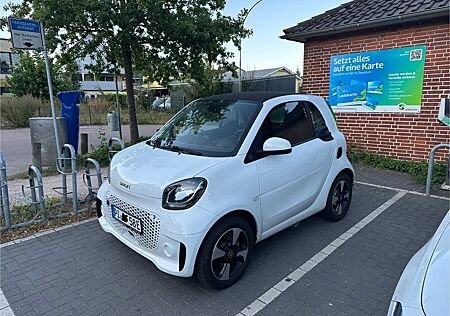 Smart ForTwo coupé 60kW EQ Batterie Super Zustand