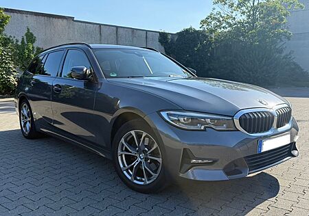 BMW 320 gebraucht kaufen BMW 320d Touring xDrive Aut. Sport Line / TOP !!!