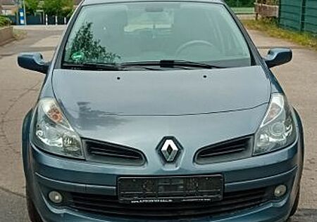 Renault Clio Privilege 1.6 16V ESP 82kW Expression