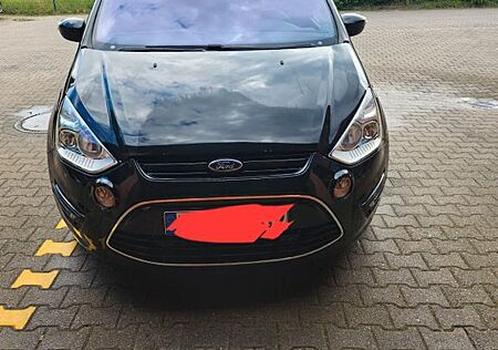 Ford S-Max 2,0 EcoBoost 149kW Titanium Titanium