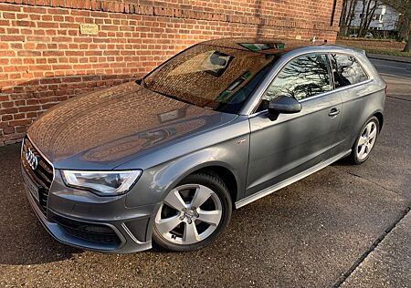 Audi A3 ambition quattro Pano S Line im Bestzustand