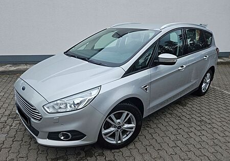 Ford S-Max AUTOM. AHK NAVI Service,Reifen,TÜV neu