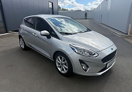 Ford Fiesta Cool & Connect Service & TÜV NEU