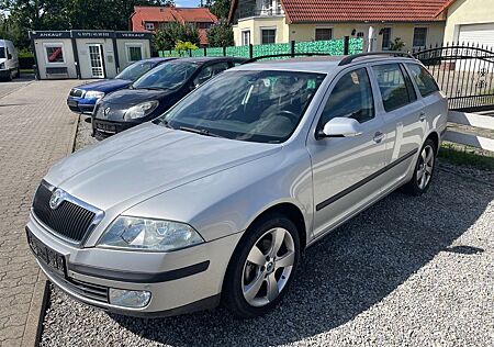 Skoda Octavia Combi 2.0 FSI Ambiente