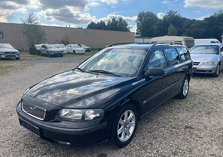 Volvo V70 2.4 Premium 103KW *AHK*