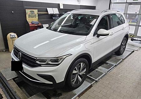 VW Tiguan Volkswagen Life eHybrid DSG/ACC/AHK/MATRIX/VIRTUAL