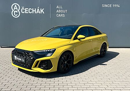 Audi RS3 2.5 TFSI, limo, 294kW