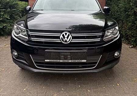 VW Tiguan Volkswagen 2.0 TSI 4MOTION Tiptronic Sport & Sty...