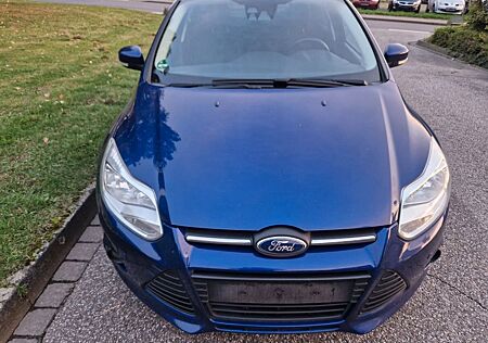 Ford Focus Turnier Sync Edition Top Zustand