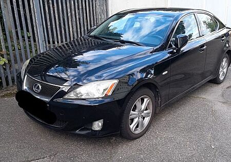 Lexus IS 220 220d - mit TÜV