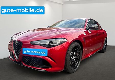 Alfa Romeo Giulia Quadrifoglio 520PS /SPARCO / ACRAPOVIC