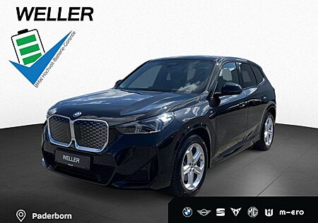 BMW iX1 xDrive30 M Sport DAPro,HUD,eSitze,LCPro