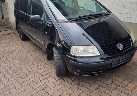 VW Sharan Volkswagen 1.9TDI 4motion Highline Highline