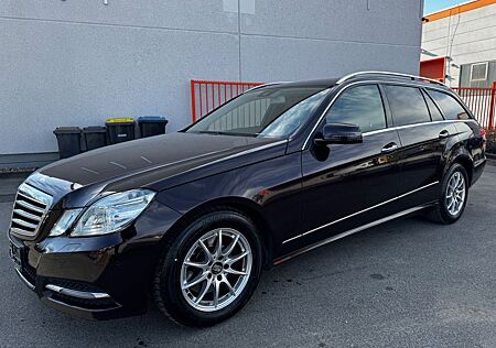 Mercedes-Benz E 250 CGI T-Modell BlueEfficiency 1Hand Xenon
