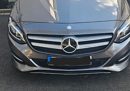 Mercedes-Benz 200
