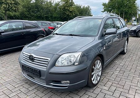 Toyota Avensis Kombi 2.0 D-4D Executive