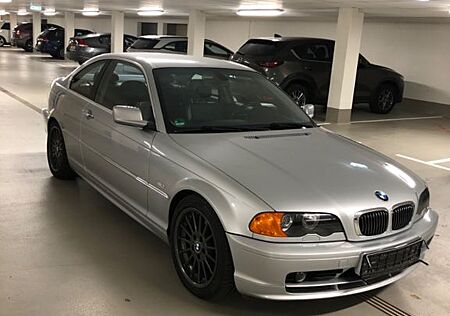 BMW 325Ci -