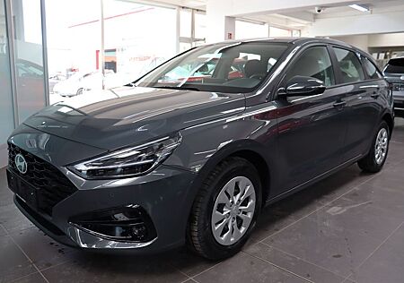 Hyundai i30 Kombi 1.0 T-GDI PDC v.Navi,Tempo,SHZ SOFORT