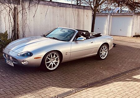 Jaguar XKR Cabriolet 4.2 V8, 2. Hand, Top!!!