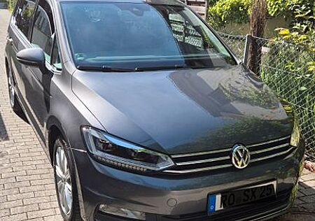 VW Touran Volkswagen 1.4 TSI Highline BMT Highline