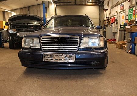 Mercedes-Benz E 320 T-Modell