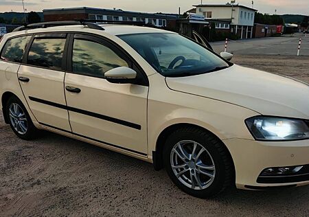 VW Passat Variant Volkswagen 1.6 TDI BlueMotion Variant Bl...