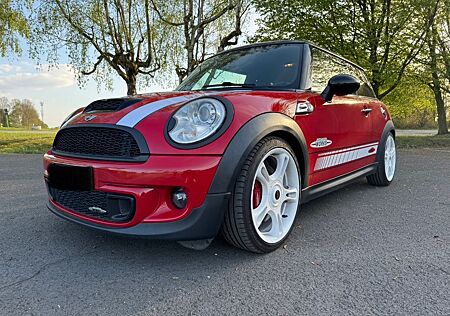 Mini John Cooper Works Coupé