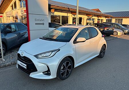 Toyota Yaris Hybrid Teamplayer *Safety&Comfort-Pak*