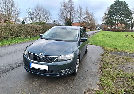 Skoda Rapid 1.0 TSI Active Active