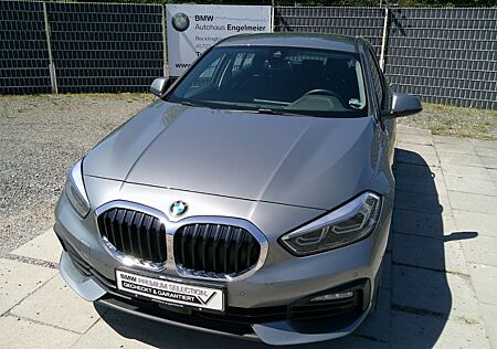 BMW 120 i Advantage Navi Soundsystem LED El. Heckk.!