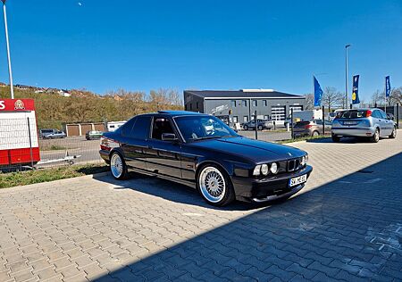 BMW 525i 24v Individual Sportlimousine