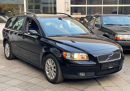 Volvo V50 Kombi 2.0 D Momentum 6-Gang
