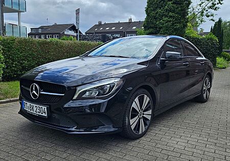 Mercedes-Benz CLA 180 -