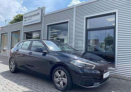 BMW 118i Advantage LED Sitzh LiveCockpProf DAB