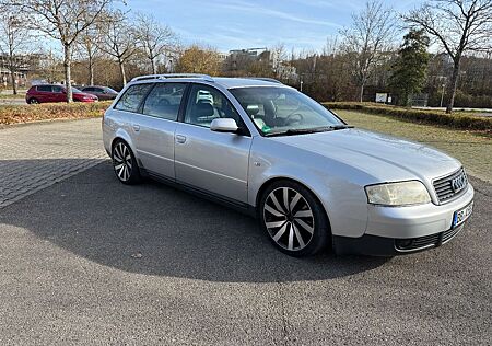 Audi A6 2.5 TDI Avant -