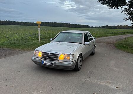 Mercedes-Benz E 280