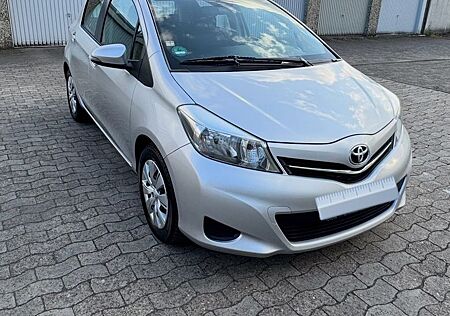 Toyota Yaris 1,0-l-Dual-VVT-i Edition 2011 Edition 2014