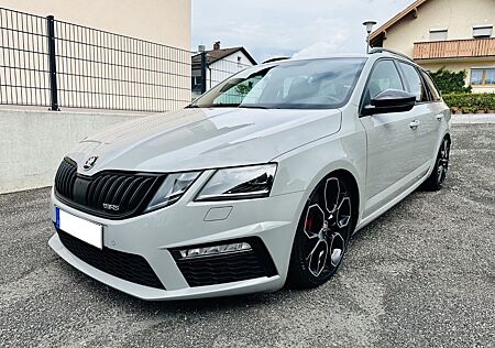 Skoda Octavia RS 2.0 TDI DSG Combi AHK