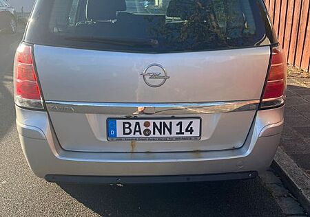 Opel Zafira 1.8 -