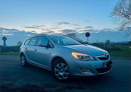 Opel Astra Sports Tourer 1.6 Kombi