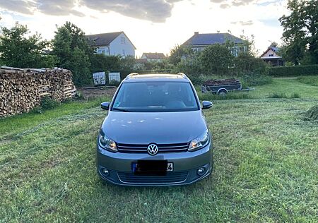 VW Touran Volkswagen 2.0 TDI 103kW DSG -