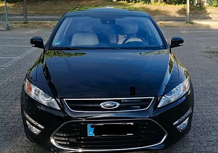 Ford Mondeo 2,0 EcoBoost 176kW Titanium PowerShif...