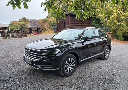 VW Touareg Volkswagen 3.0 V6 TDI 210kW 4MOTION Tiptronic -