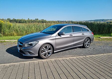 Mercedes-Benz CLA 180 Shooting Brake CLA 180 Urban Shootin...