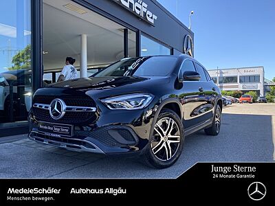 Mercedes-Benz GLA 250 e Progressive Park LED Kam 8G Sound 18"