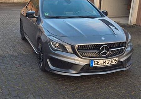 Mercedes-Benz CLA 180 AMG Line#TÜV#Teilleder#Kamera#Klima#SH